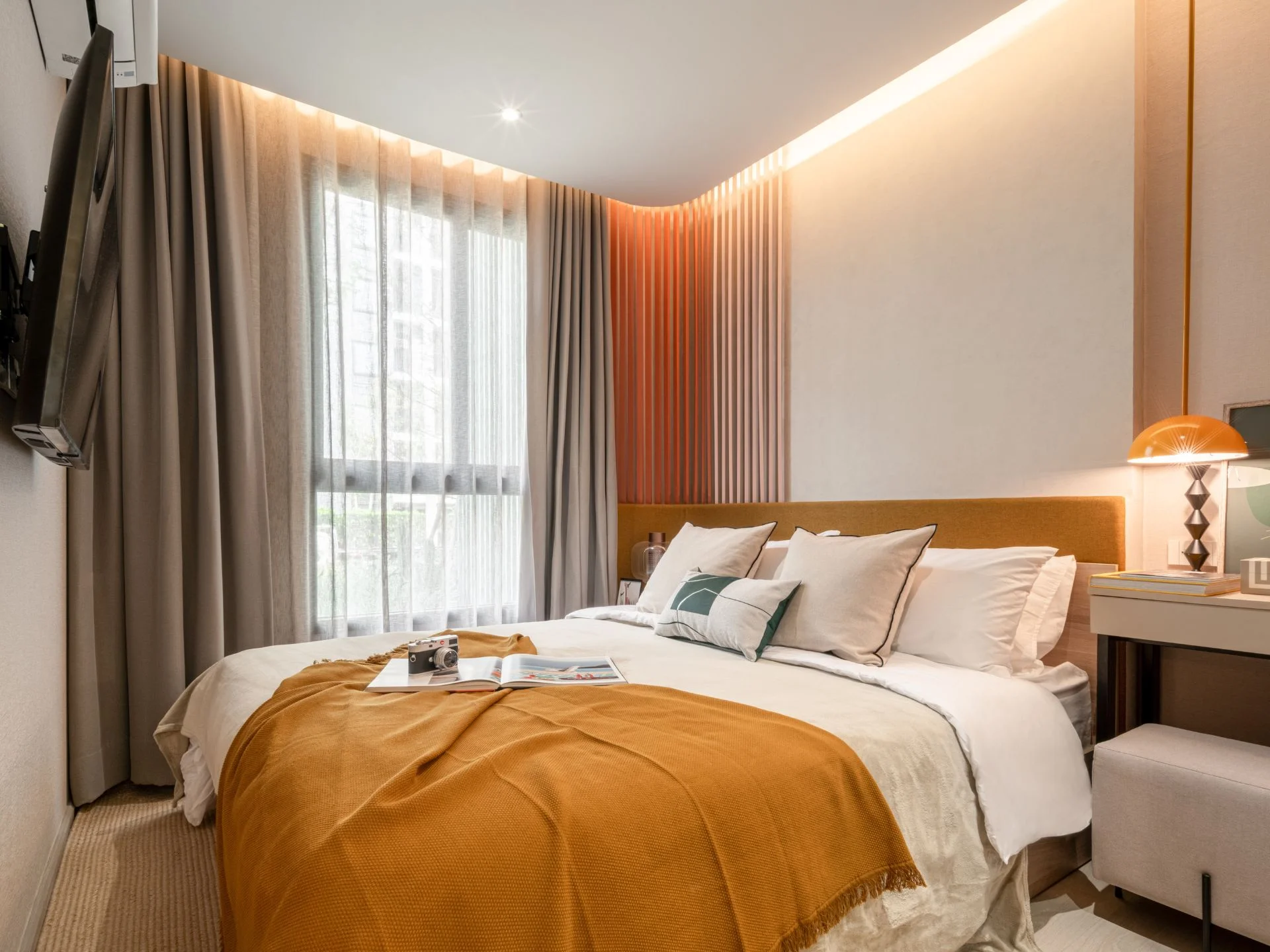 Интерьер спальни в 2-комнатной квартире на Nue Coast, Khu Kho