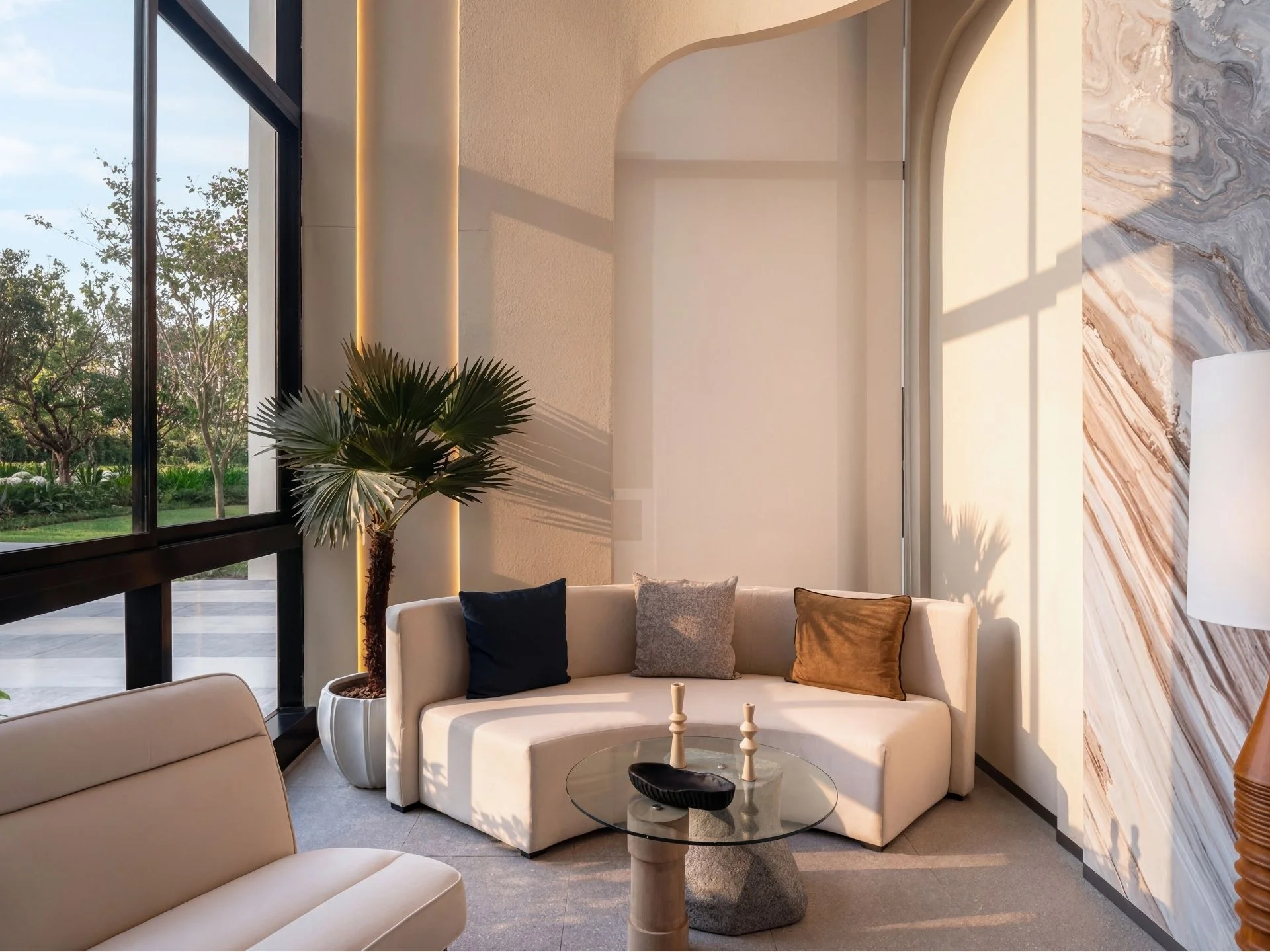 Interior de sala de estar en apartamento en Nue Riverest Ratburana, Tailandia