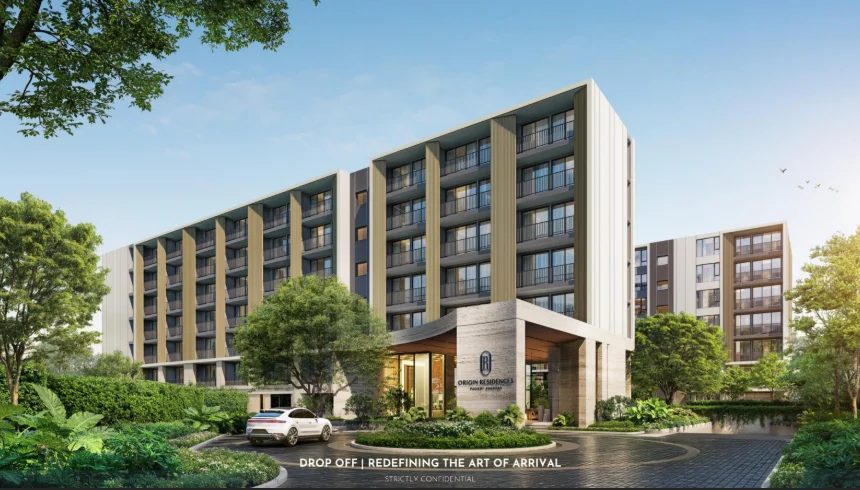 Архитектура Origin Residences с современным фасадом и благоустроенным входом, Таиланд
