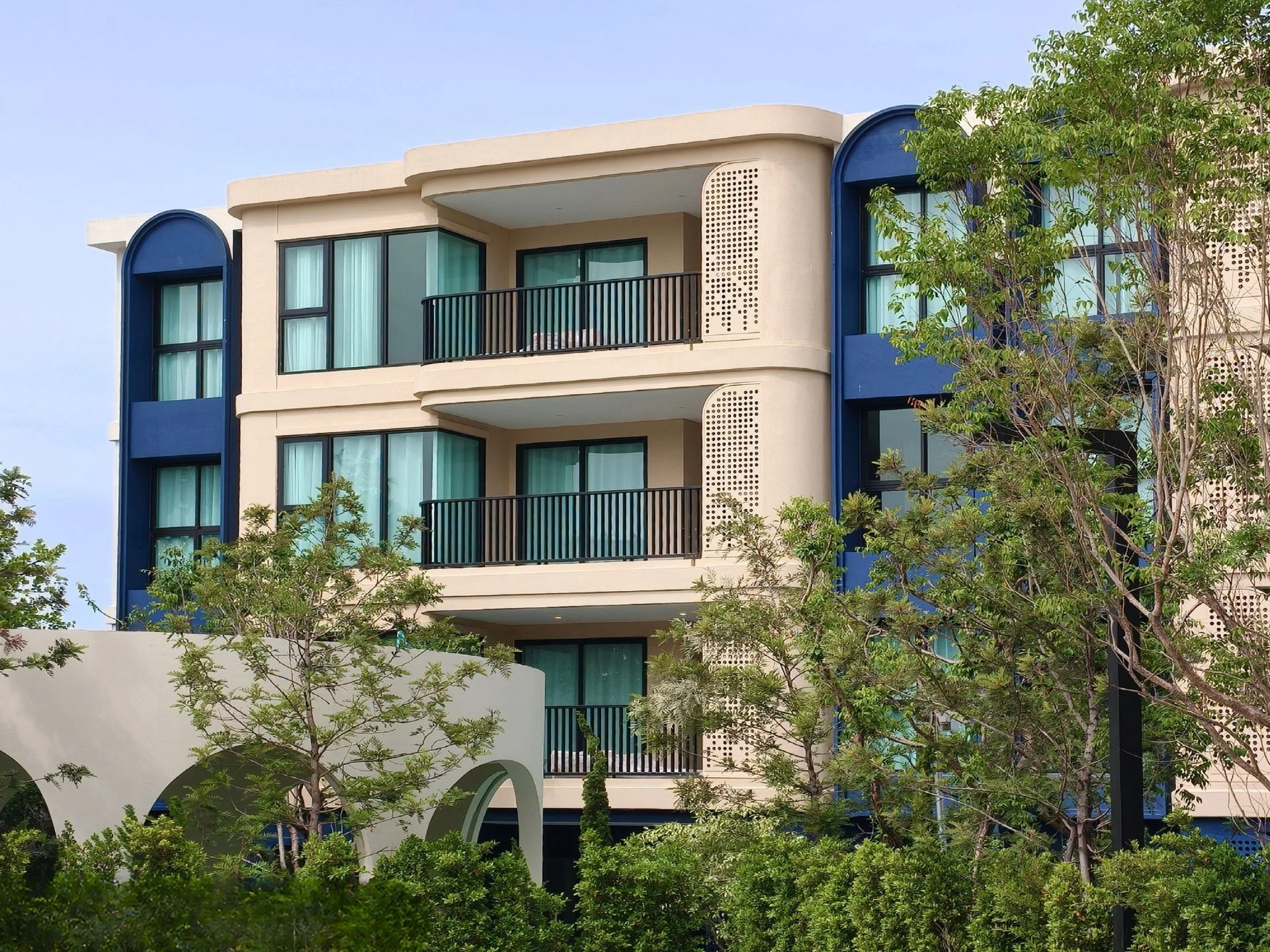 Intimate residential environment