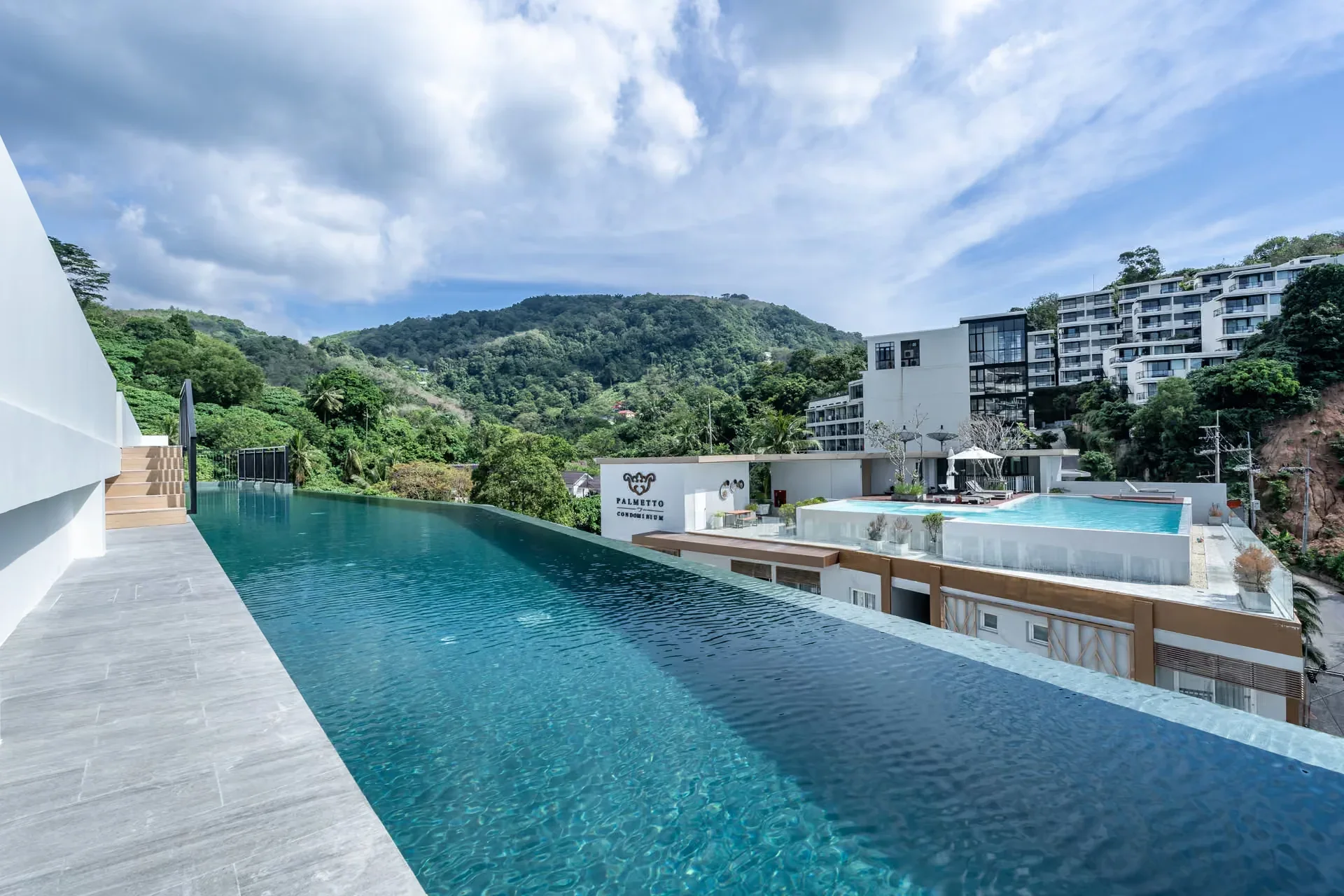 Ready property near the beach